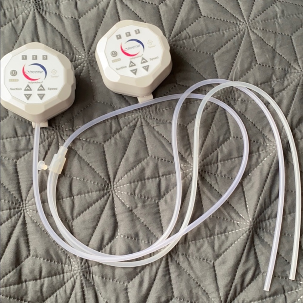 Two freemie pumps with one set of tubing